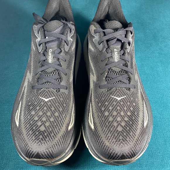 Size 12.5 Wide - Men’s Hoka One Clifton 9 black shoes - Picture 4 of 8